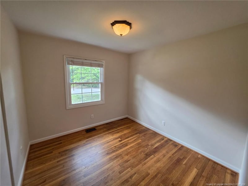 7046 Ryan St, Fayetteville, NC 28314