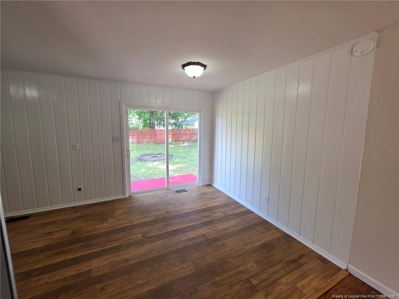 7046 Ryan St, Fayetteville, NC 28314