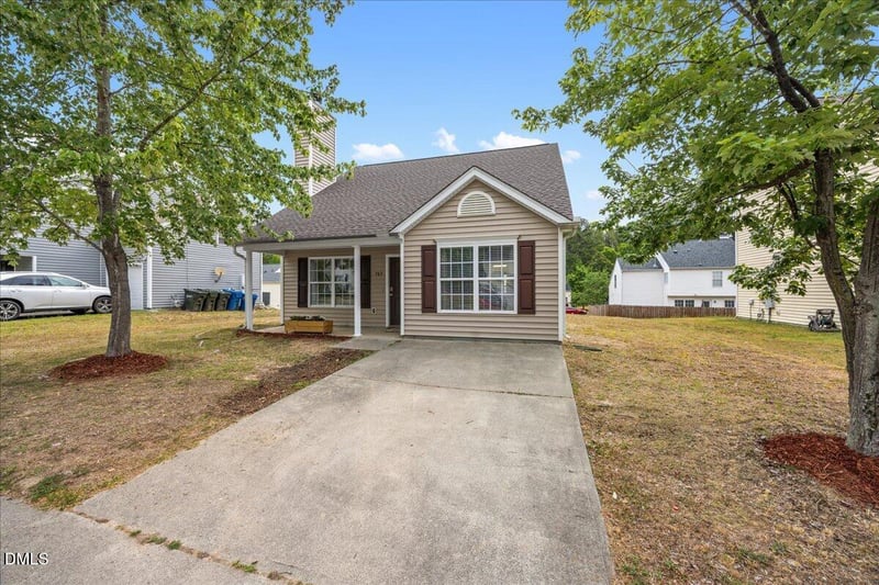 705 Big Twig Ln, Durham, NC 27703
