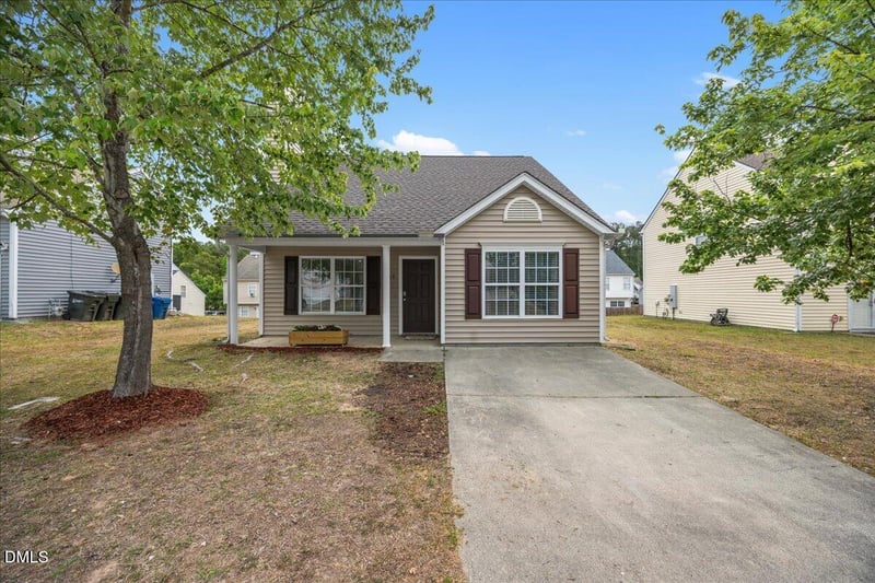 705 Big Twig Ln, Durham, NC 27703