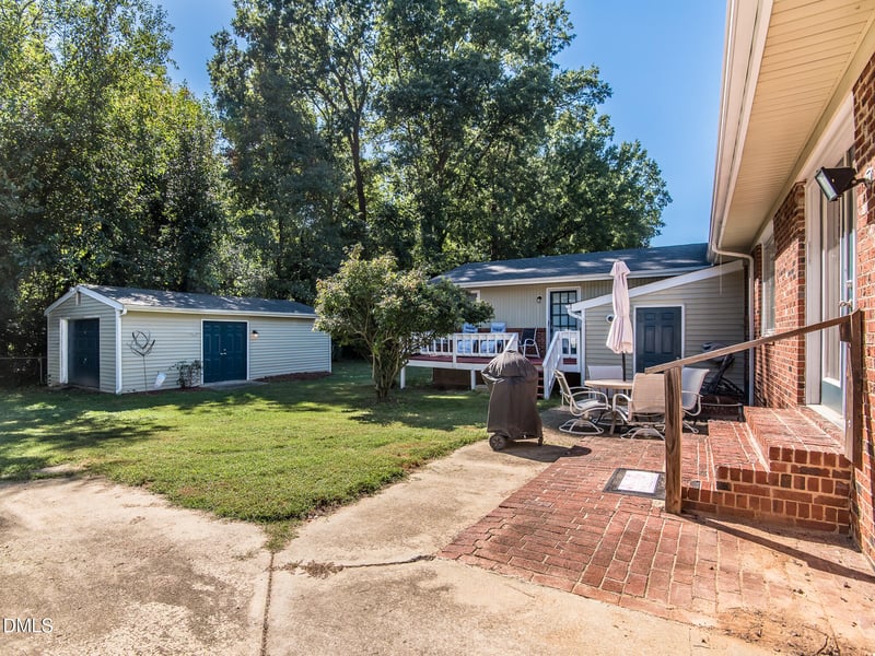 705 Lakeside Dr, Garner, NC 27529
