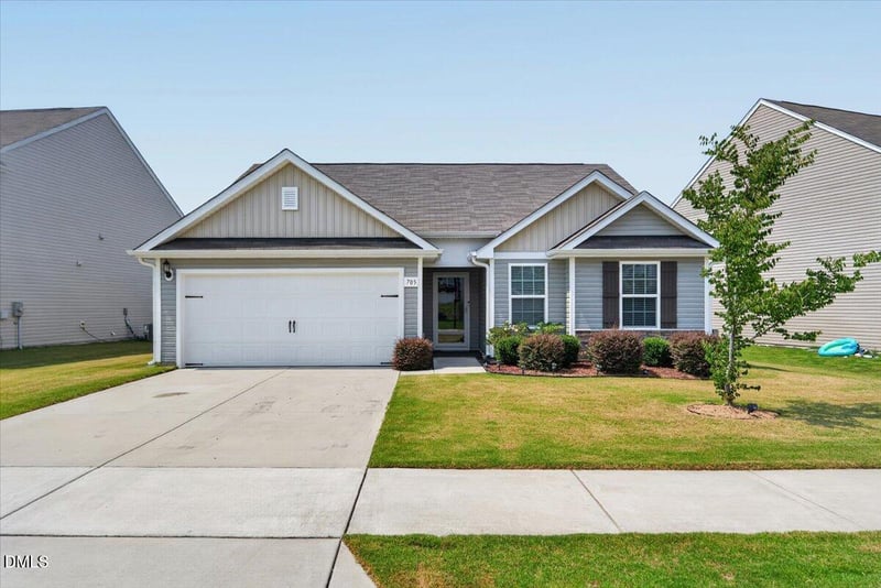 705 Little Patch St, Zebulon, NC 27597