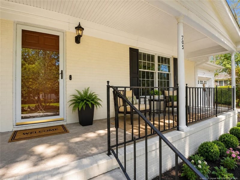 705 Shadowlawn Dr, Fayetteville, NC 28303