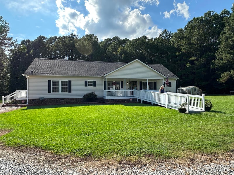 705 Thanksgiving Fire Rd, Selma, NC 27576