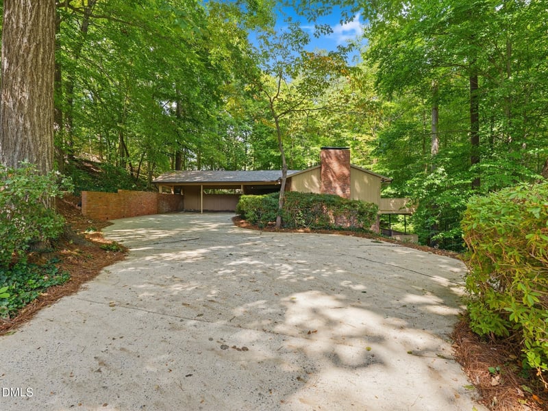 706 Queensferry Rd, Cary, NC 27511