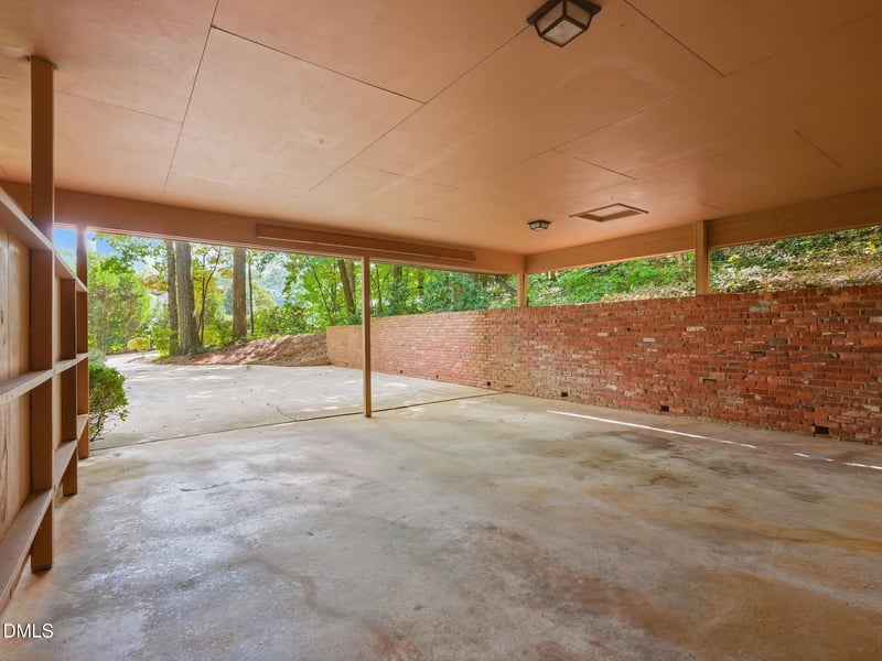 706 Queensferry Rd, Cary, NC 27511