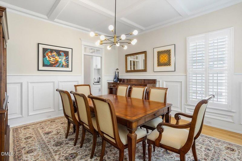 708 Meadowmont Ln, Chapel Hill, NC 27517
