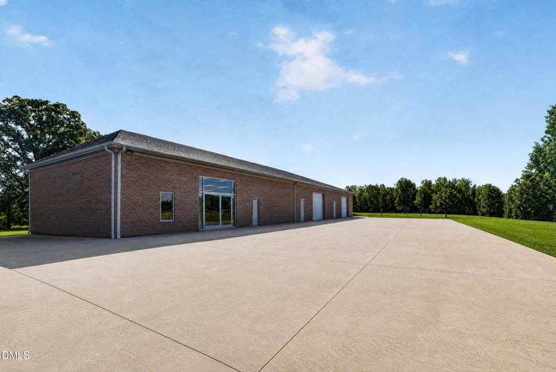 7086 Holts Store Rd, Burlington, NC 27215