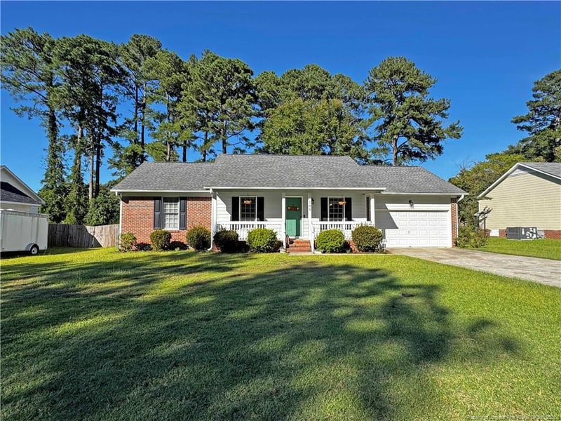 709 Longview Dr, Fayetteville, NC 28311