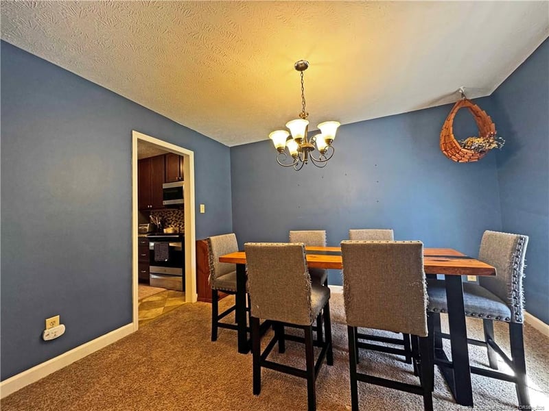 709 Longview Dr, Fayetteville, NC 28311