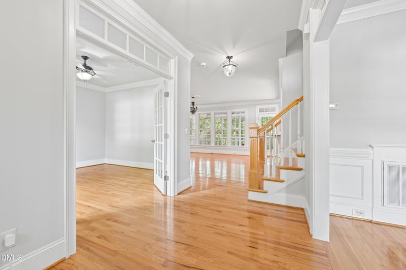 710 Magalloway Dr, Cary, NC 27519