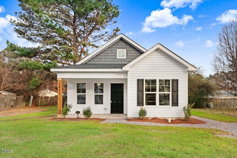 710 S Washington Ave, Dunn, NC 28334