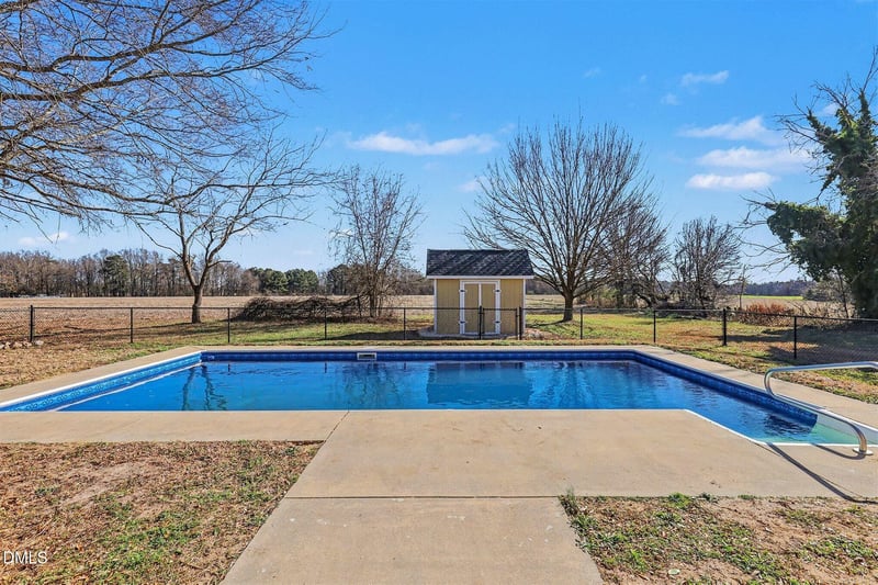 7104 Nc 210, Angier, NC 27501