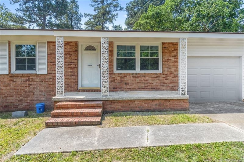 7104 Ryan St, Fayetteville, NC 28314