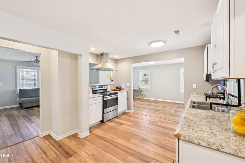 712 Fairground Rd, Dunn, NC 28334