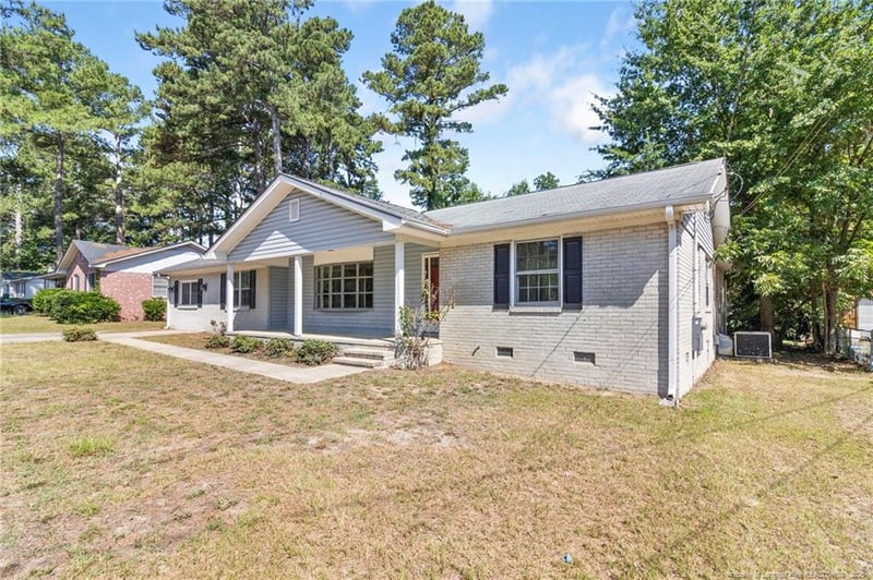 7124 Fillyaw Rd, Fayetteville, NC 28303