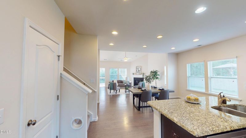 713 Harvest Point Dr, Fuquay Varina, NC 27526