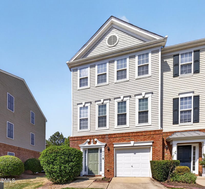 714 Sutter Gate Ln, Morrisville, NC 27560