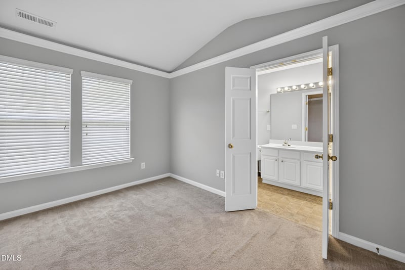 714 Sutter Gate Ln, Morrisville, NC 27560