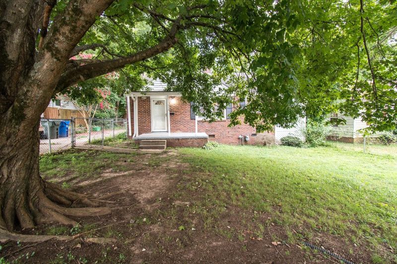 714 Van Buren Rd, Raleigh, NC 27604