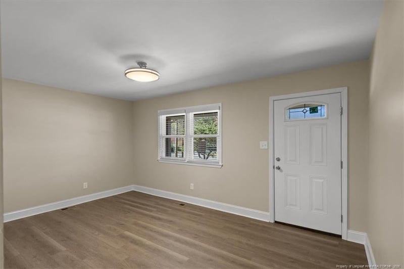 716 Dowfield Dr, Fayetteville, NC 28311