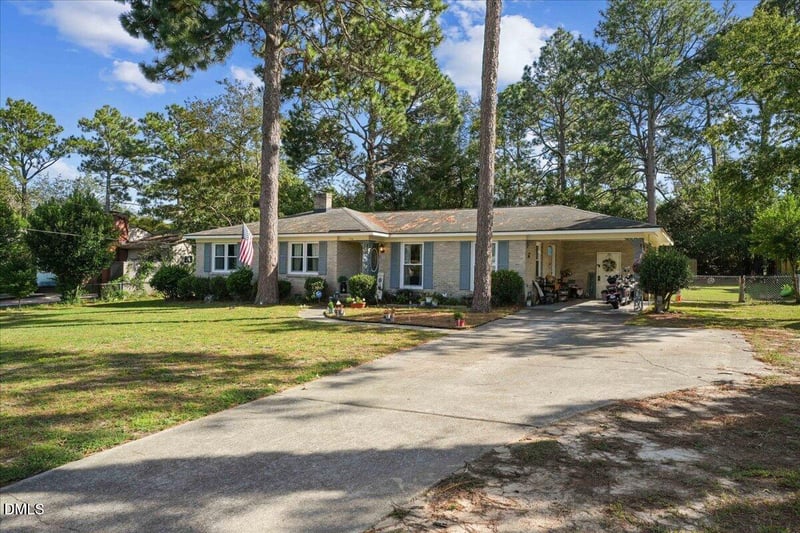 716 Shortridge Rd, Fayetteville, NC 28303