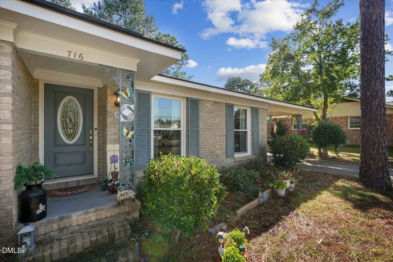 716 Shortridge Rd, Fayetteville, NC 28303