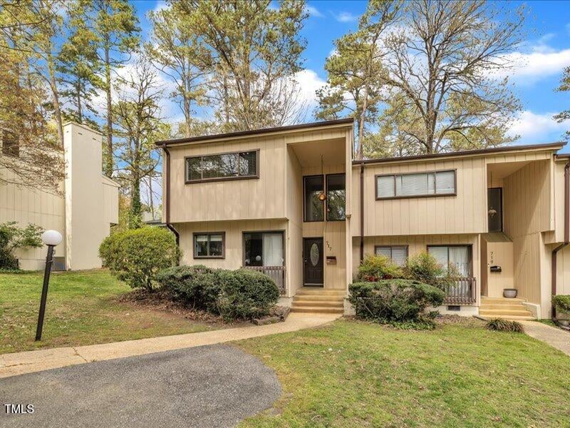 717 E Millbrook Rd, Raleigh, NC 27609