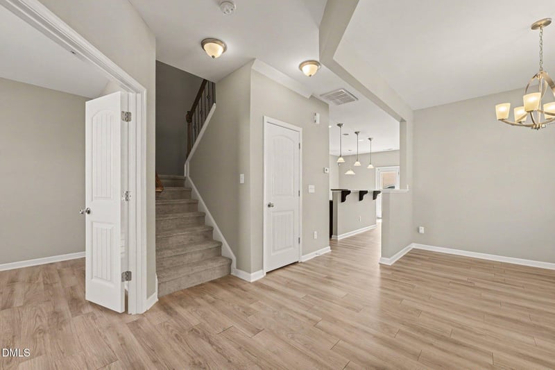 718 Maypearl Ln, Raleigh, NC 27610