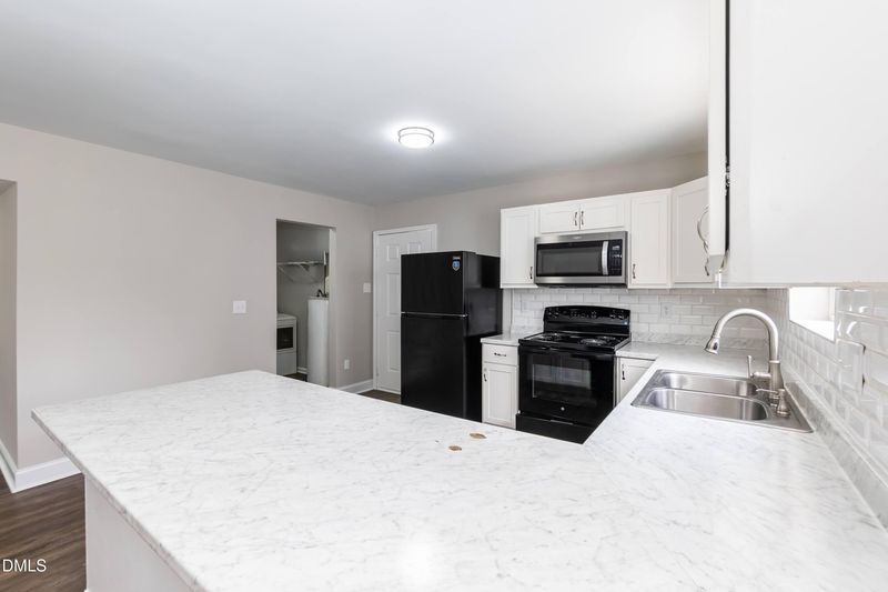 718 S State St, Raleigh, NC 27601