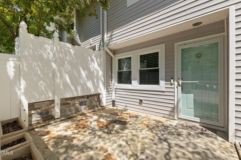 7185 Sandy Creek Dr, Raleigh, NC 27615