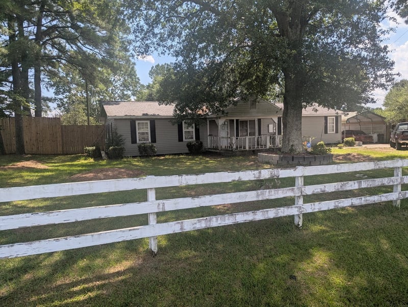 720 Old Moore Rd, Selma, NC 27576