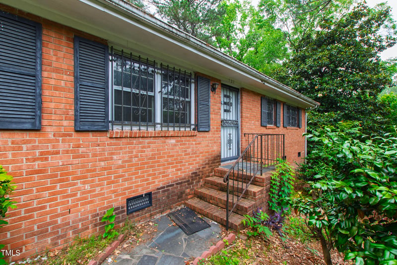 720 Sherrybrook Dr, Raleigh, NC 27610