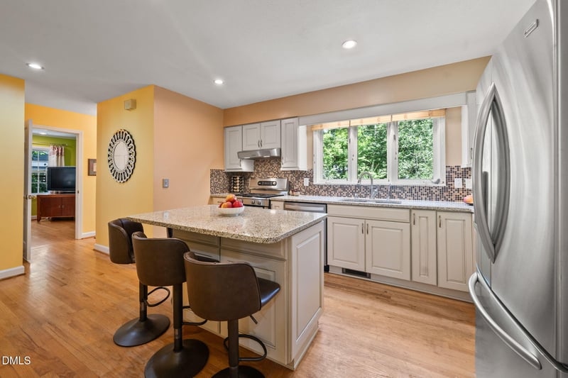 721 Tinkerbell Rd, Chapel Hill, NC 27517