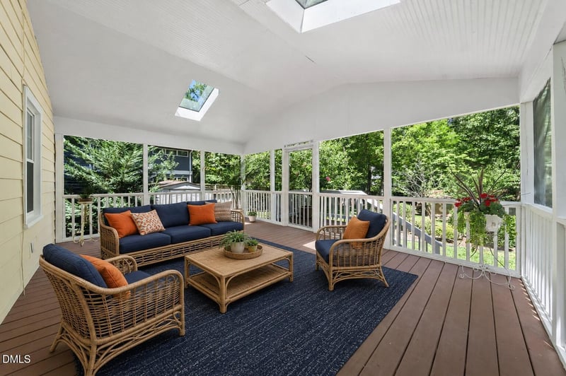 721 Tinkerbell Rd, Chapel Hill, NC 27517