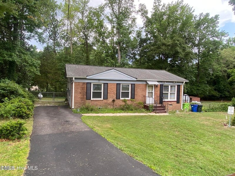7229 Bentley Cir, Raleigh, NC 27616