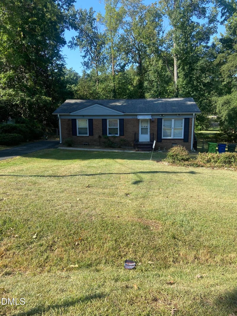 7229 Bentley Cir, Raleigh, NC 27616
