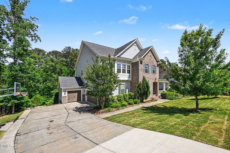 724 Peninsula Forest Pl, Cary, NC 27519
