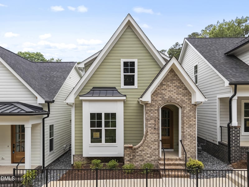 724 Powell Dr, Raleigh, NC 27606