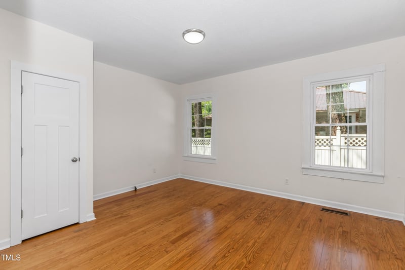 726 W M St, Erwin, NC 28339