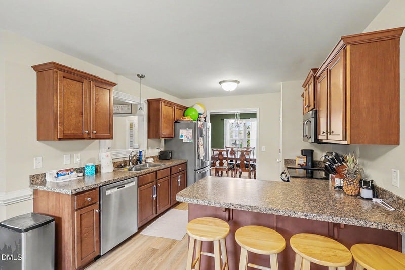 73 Brindley Cir, Clayton, NC 27520