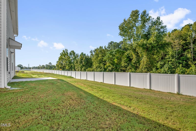 73 W Emily Gardens Dr, Selma, NC 27576