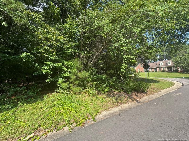 730 Stonington Dr, Fayetteville, NC 28311