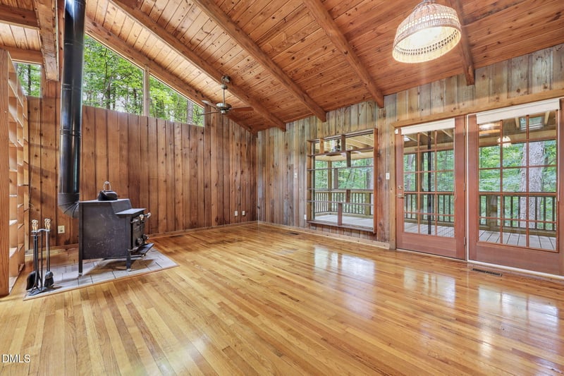 7304 Sunrise Rd, Chapel Hill, NC 27514