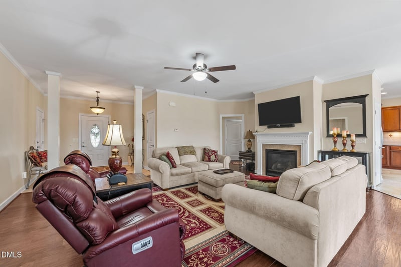 733 Whisper Ridge Dr, Graham, NC 27253