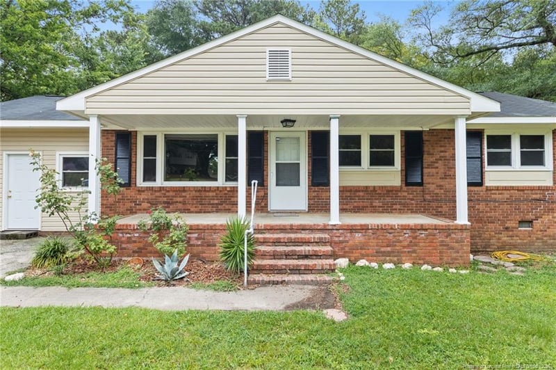 735 Hilton Dr, Fayetteville, NC 28311