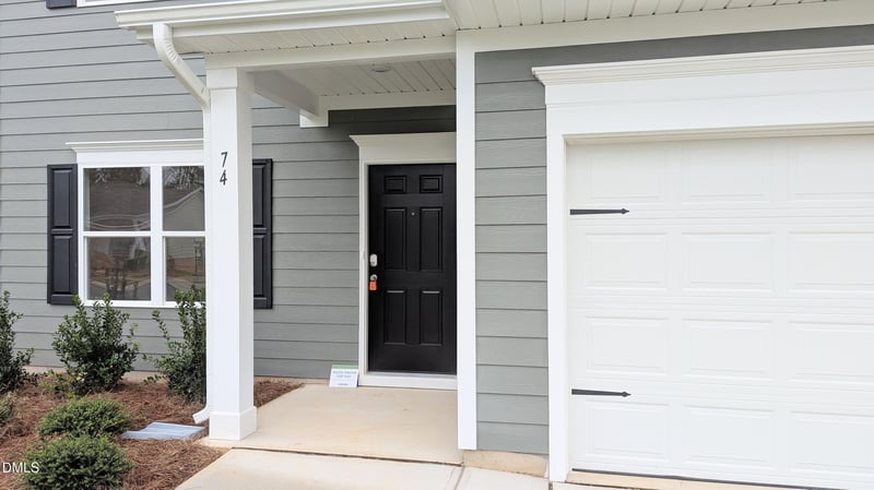 74 Chardonnay Dr, Lillington, NC 27546