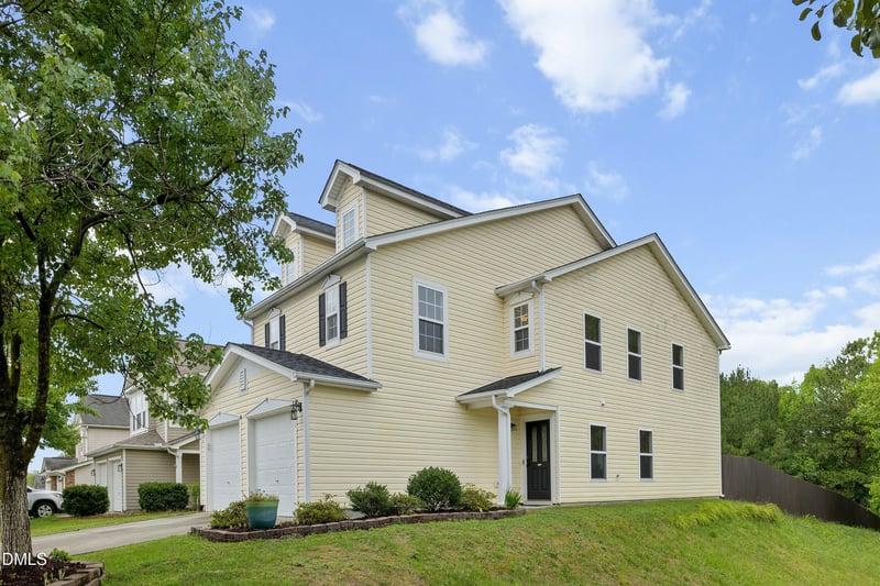 741 Obsidian Way, Durham, NC 27703