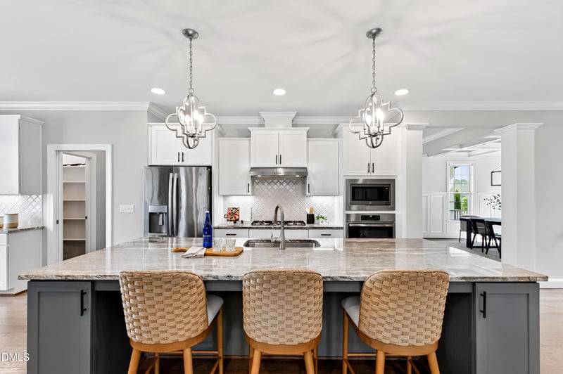 7421 Stonehenge Farm Ln, Raleigh, NC 27613