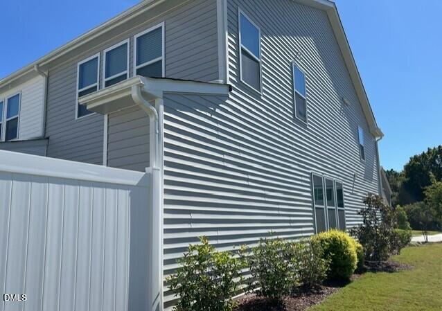 744 Ridge Cliff Ln, Zebulon, NC 27597